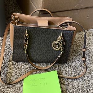 Michael Kors Crossbody Bag